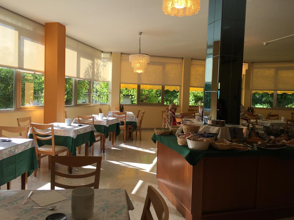 Hotel Plutone Cervia Dış mekan fotoğraf